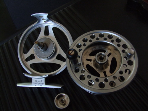 【钓鱼】图示飞蝇轮左右手互调方法