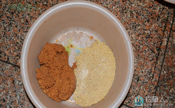 旧饵饵料发酵加新饵料