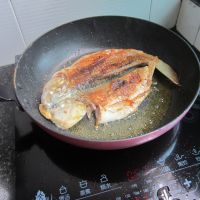 鱼的做法：吃货推荐的锅贴鱼最开胃