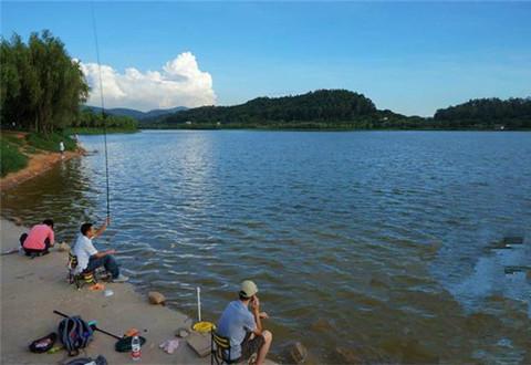 东南西北风不同，对钓鱼的影响也大不同