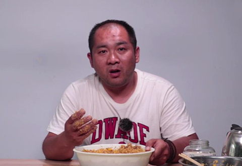 鱼饵君 夏季库钓草鱼有技巧 必杀技酸香甜饵料 [视频]