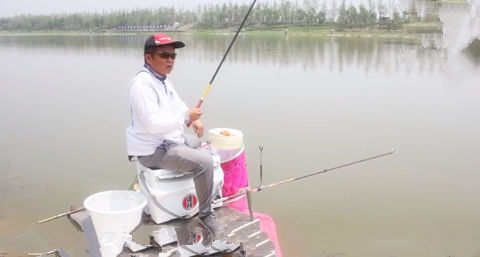 渔课堂 夏季鲫鱼慢慢离底了怎么办 [视频]