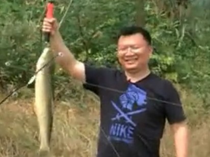 想钓鱼跟我走第二季2 英国水库抛竿钓鱼视频