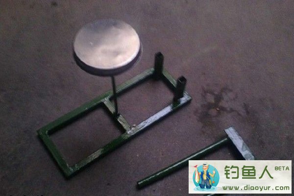 休闲野钓简易支架拉饵盘自制过程[图文详解]