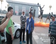 钓鱼狂人斗志昂扬水库试饵钓获200多斤鲫鱼