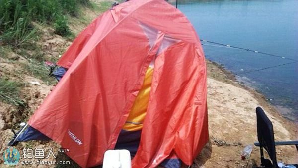 帐篷被刮下水 帐篷被刮下水