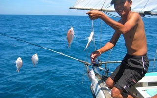近海船钓的传统拉流钓法介绍与技巧
