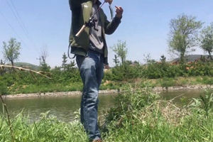 炎炎烈日桥头河亮片路亚马口鱼之旅 [视频]