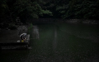 雨后夜钓的用饵技巧及夜钓灯用法