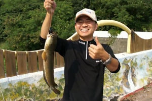 爆饵就要起鱼 台湾嘉义河流雷强打黑行 [视频]