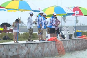 《江湖行》亲子海钓猎黑头  山东荣城亲子钓游 [视频]