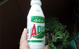 图文介绍巧用AD钙奶瓶diy个打窝器