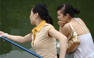背起钓竿，你才会发现世界原来这么美