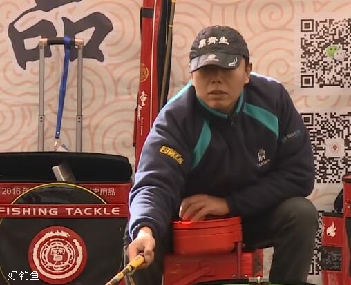 钓赛进行时：2017冬季室内钓鲫王者对抗赛总决赛6下 [视频]