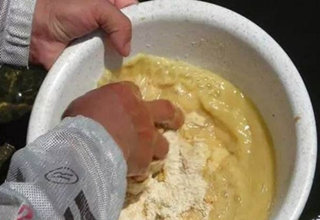 自制鲤鱼鲫鱼草鱼都爱吃的玉米饵料