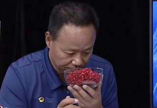 《钓具首测》范宁测评 天网 五谷杂粮系列饵料 [视频]
