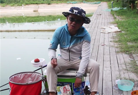 渔课堂 老手教你夏季钓鲫鱼的诀窍 [视频]