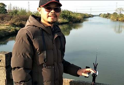 户外老曹 冬季桥筏钓鱼 其实很有乐趣 [视频]