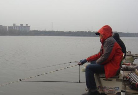 江河走水怎么钓鱼？分享几个在流水河钓鱼的技巧
