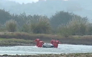 《鱼资渔味》第20151126期 浙江捕鱼人失踪搜寻未果 [视频]