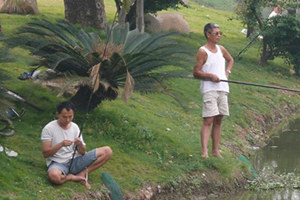 钓正宗野生鲫鱼的水域选择技巧